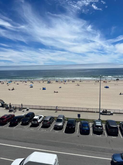 Hampton Beach Ocean Front Condo At The Surf Esterno foto